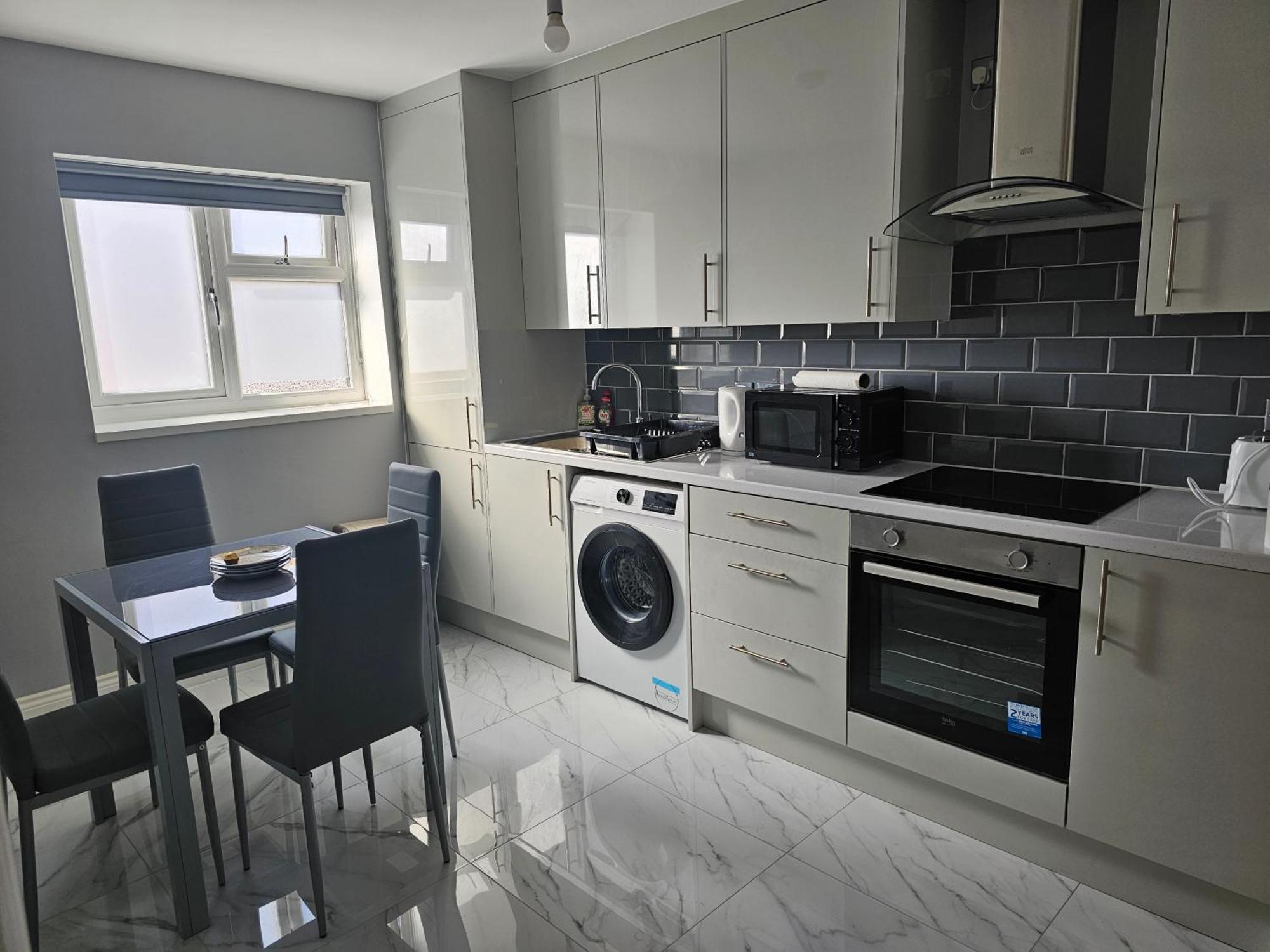 Potters Hideout- 2 Bedroom 2 Bathroom Apartment Watford  Exterior foto